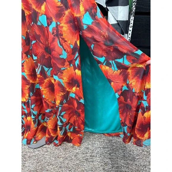 Beautiful Long Floral Skirt size Large stretchy band side slit in front of skirt - Picture 3 of 5